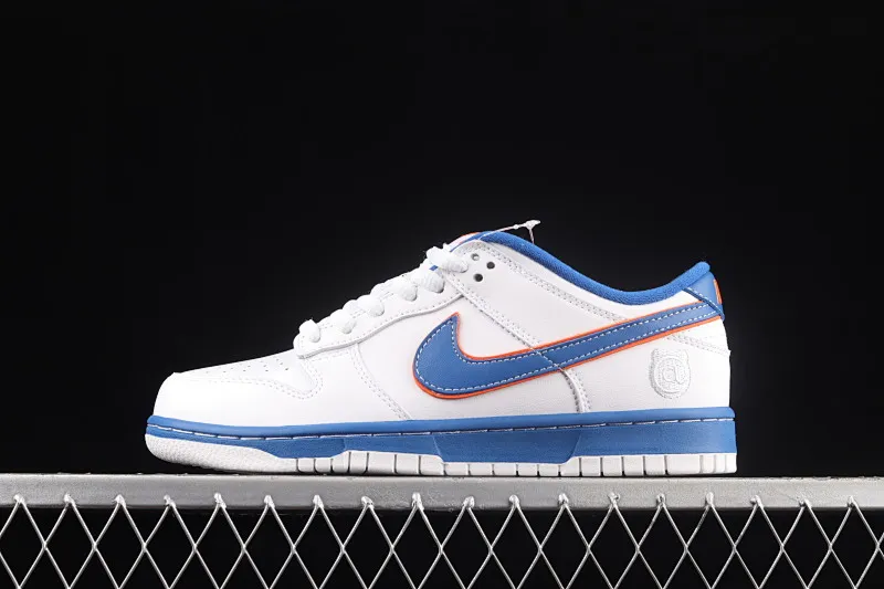 All Categories Nk SB Dunk Series Nk SB Dunk Low Low-top Sneakers Nk Dunk Low Pro "Medicom Toy" Bear 1.0 SB Smashing Backboard Fashion Casual Sneakers 304292-142